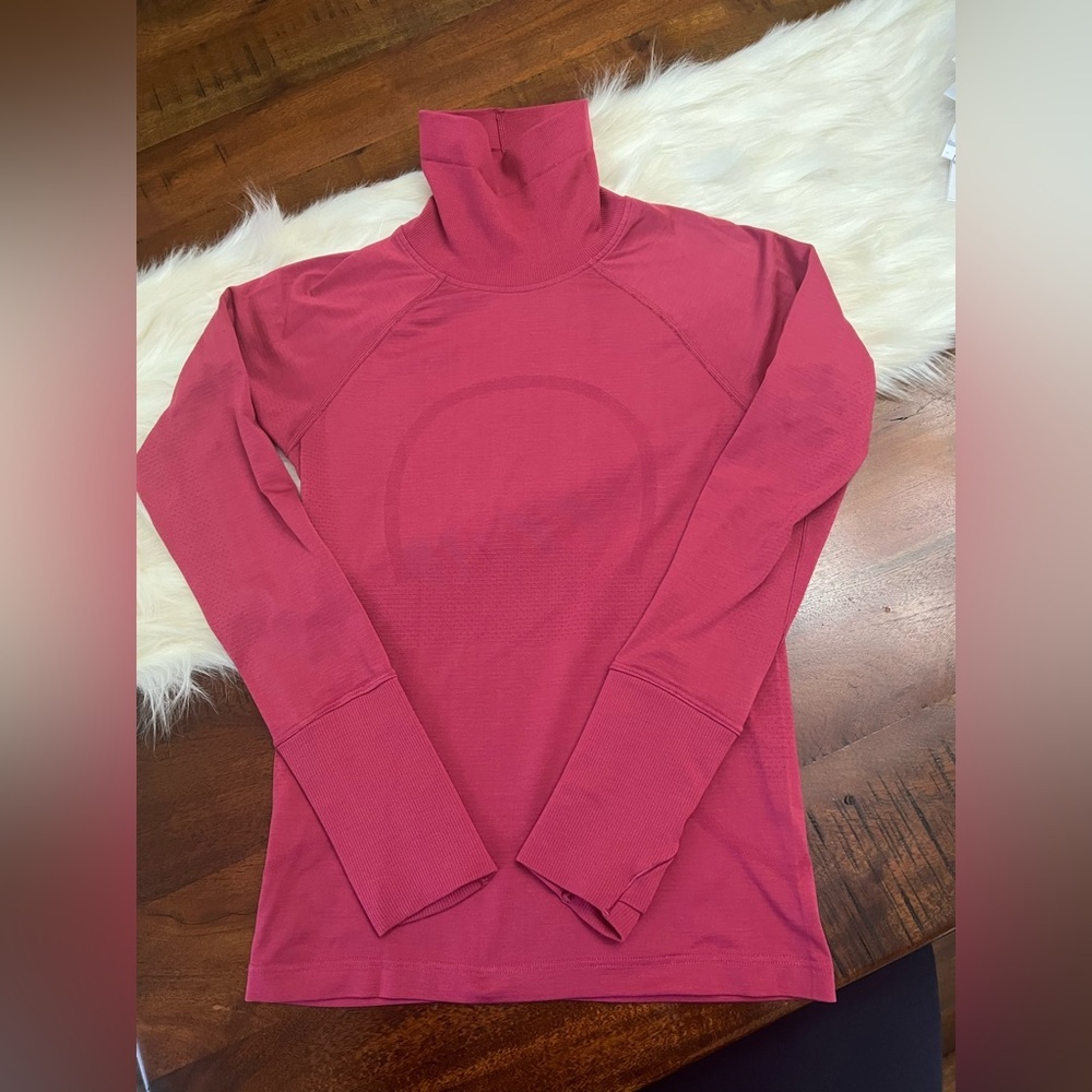 Lululemon Swiftly Speed Long Sleeve Turtleneck – Pink – Size 4